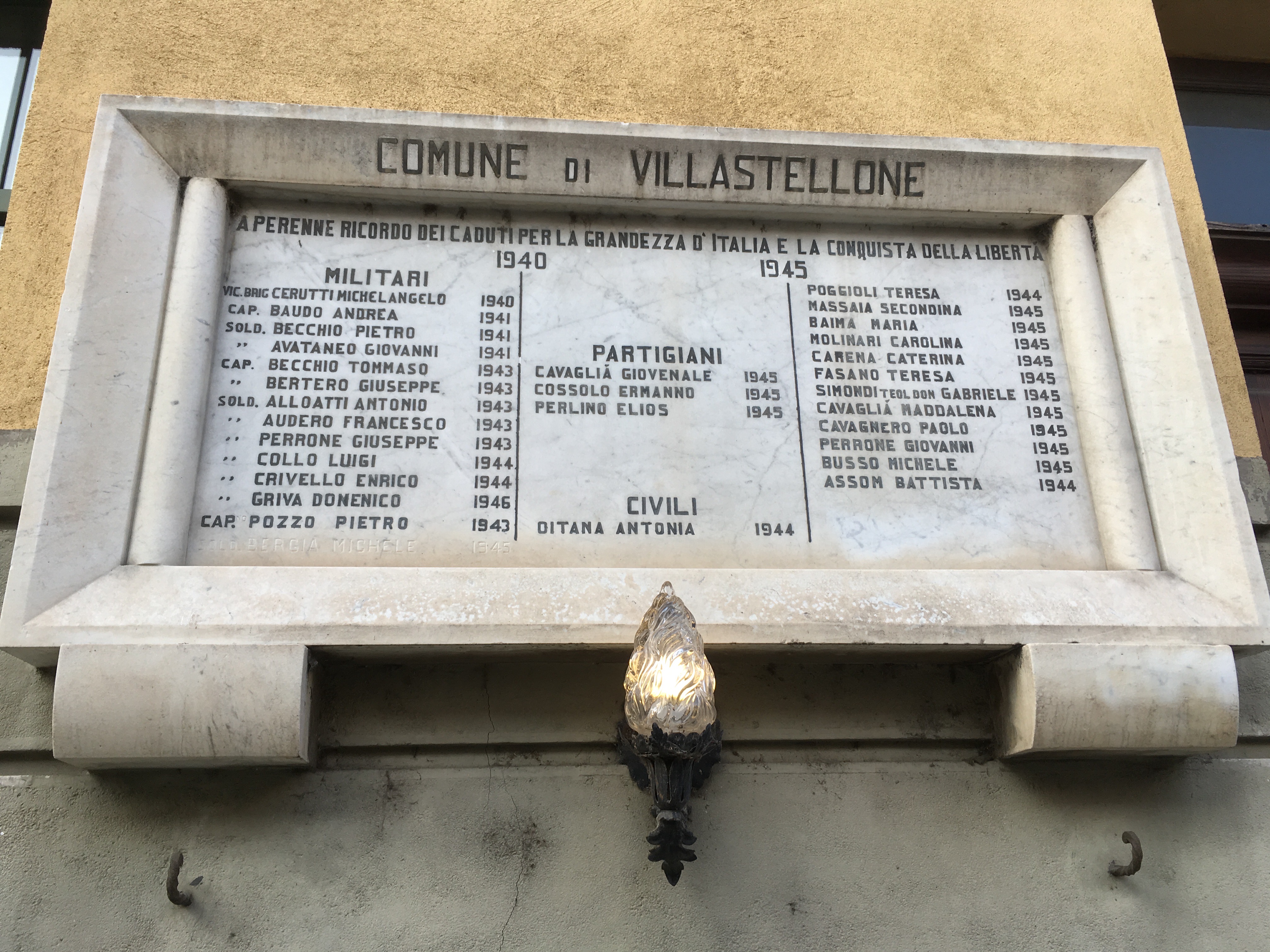 villast6A0CFC34-7B57-F42A-1B5A-AC4E00315027.jpg